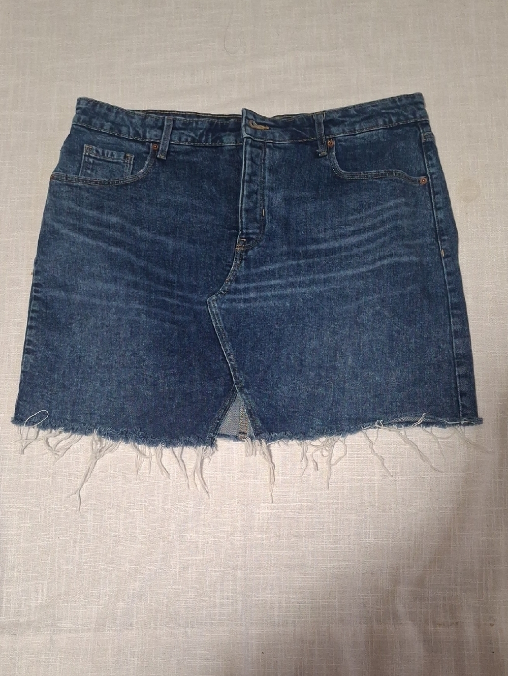 Old Navy Blue Denim Mini Skirt with Frayed Edge Size 16